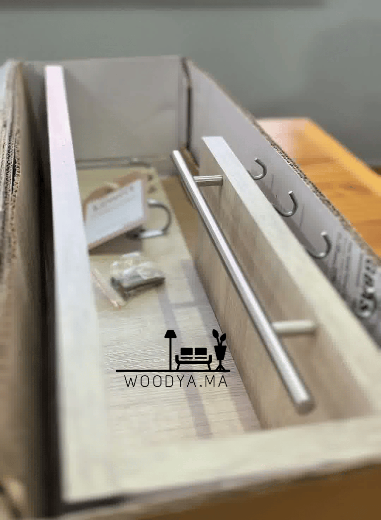 ✨ رفّ وعلاقة على الطراز الإسكندنافي – التنظيم والأناقة في مكان واحد